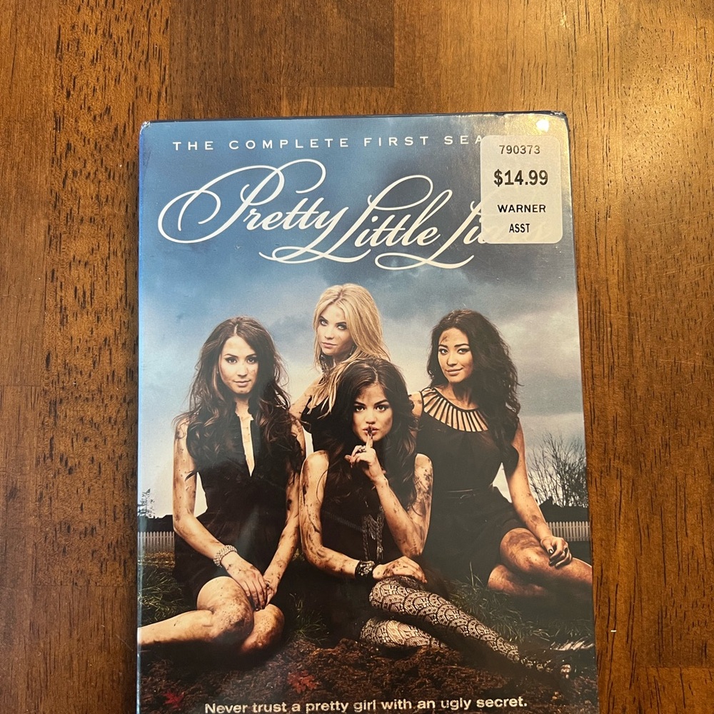 Pretty Little Liars Forest Season DVD